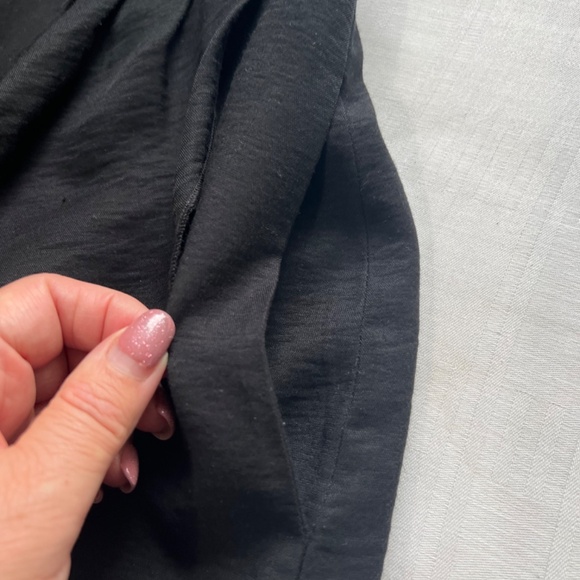 BCBG MAXAZRIA, Size 4, Black - Picture 3 of 6